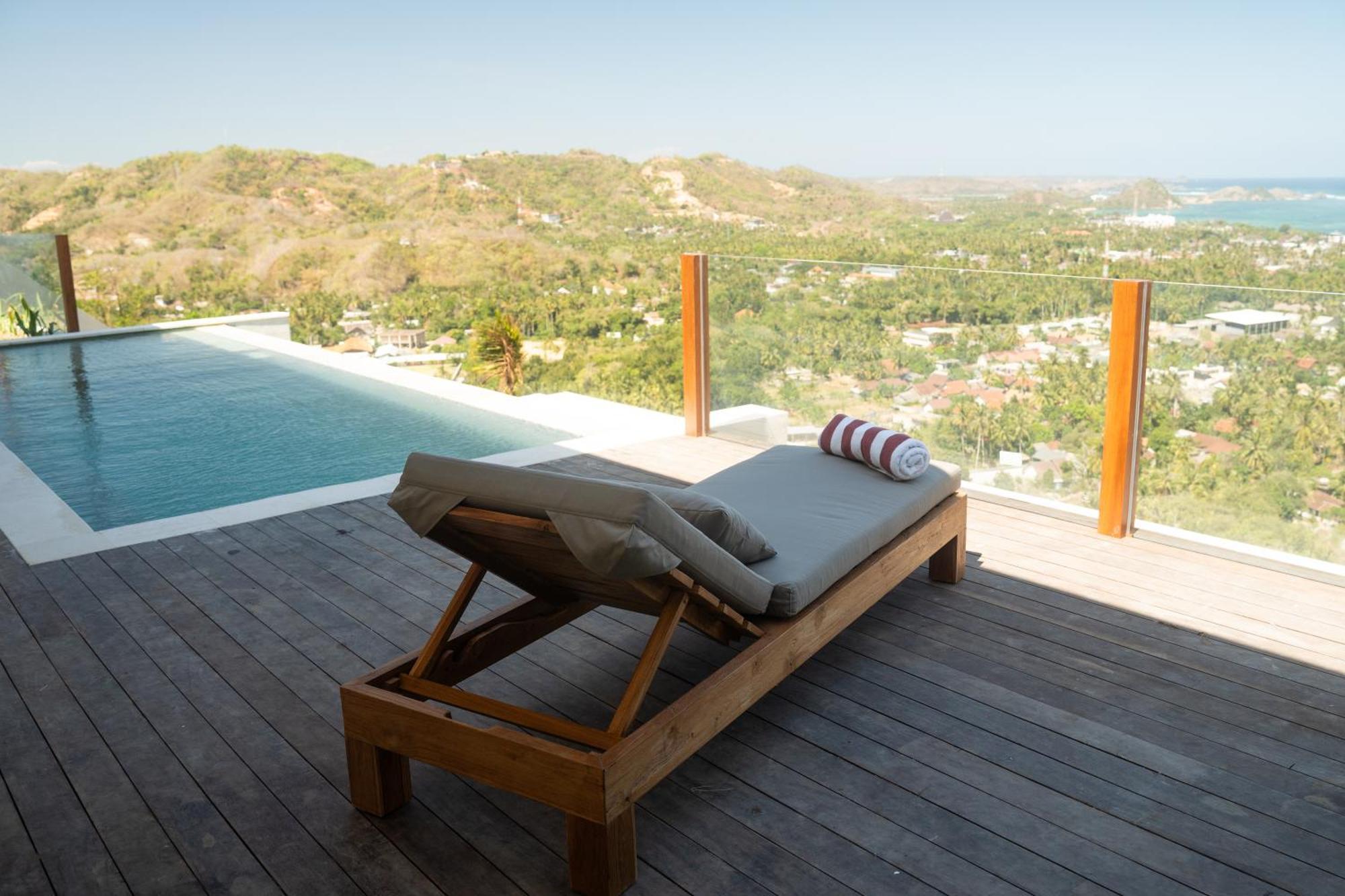 Yemaya Lodge *